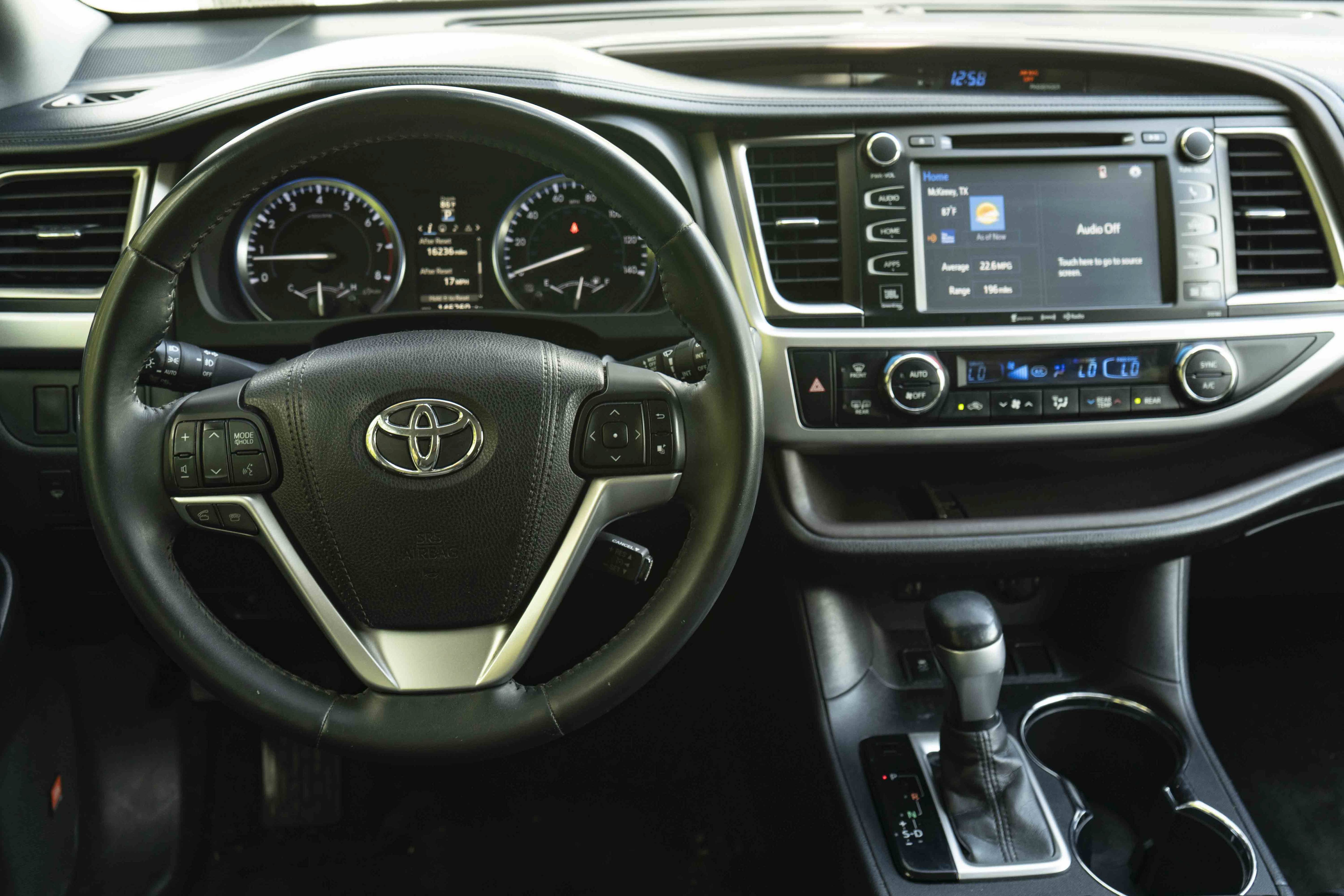 Used 2016 Toyota Highlander Limited FWD image 19