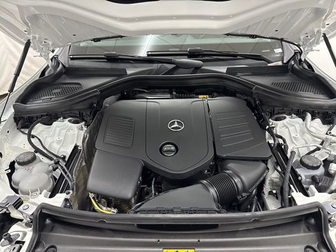 Used 2026 Mercedes-Benz GLC 300 image 31
