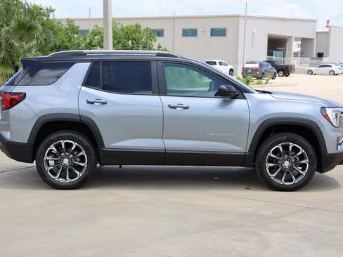 New 2026 GMC Terrain Elevation w/ Elevation Premium Package image 4