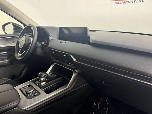 Used 2025 MAZDA CX-70 3.3 Turbo w/ Preferred Package AWD/4WD image 33