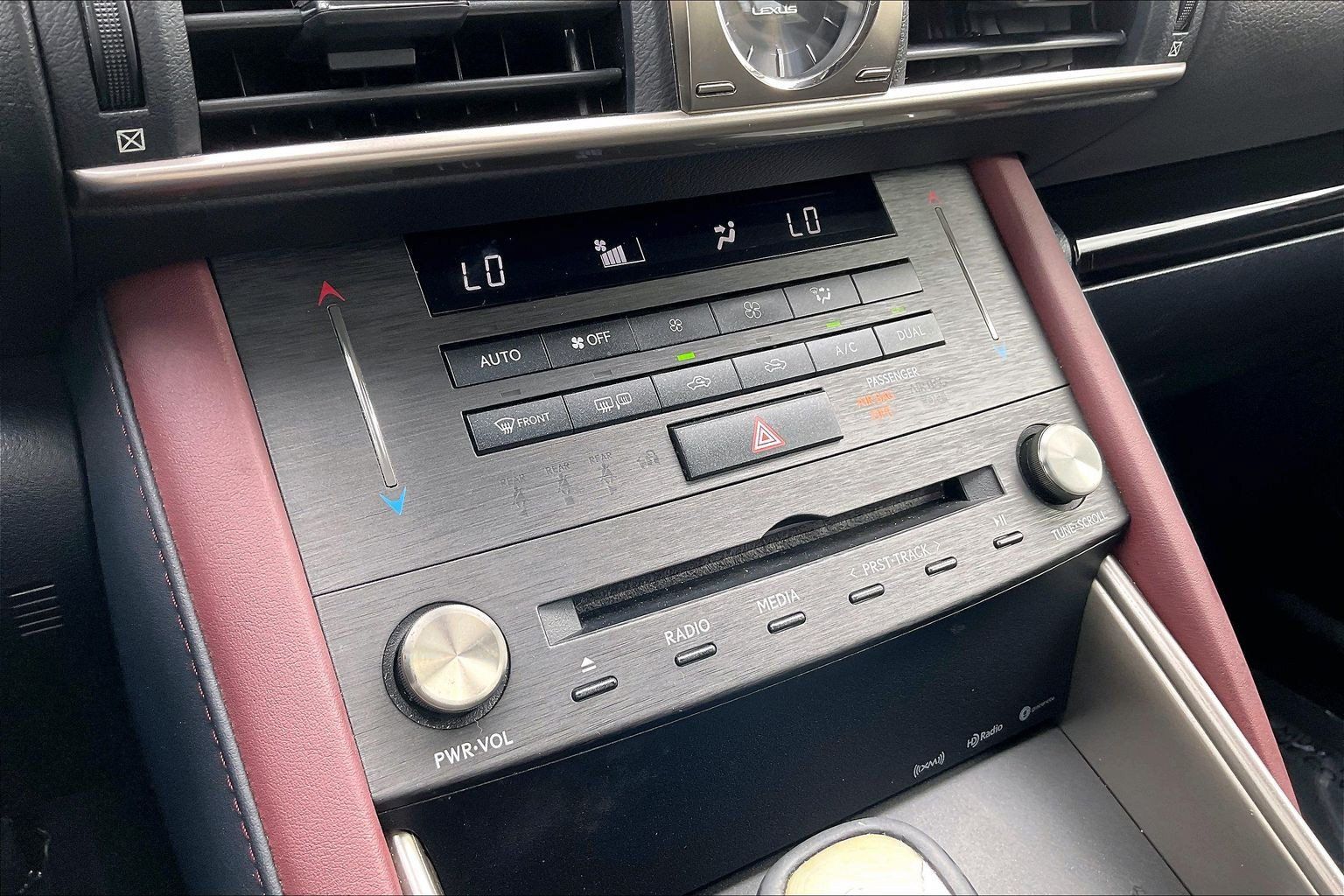 Used 2019 Lexus IS 300 RWD image 34