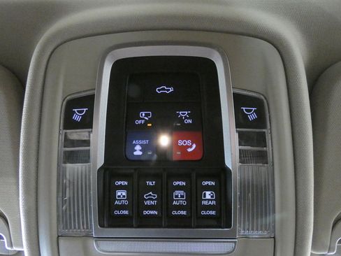 Used 2021 RAM 1500 Limited AWD/4WD image 22