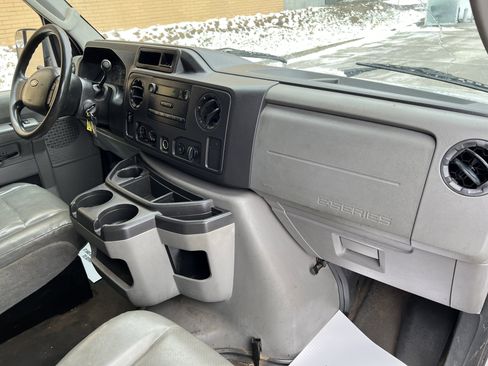 Used 2011 Ford E-250 and Econoline 250 Extended w/ Commercial Cargo Van Pkg image 15