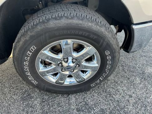 Used 2014 Ford F150 XLT w/ XLT Chrome Package AWD/4WD image 22