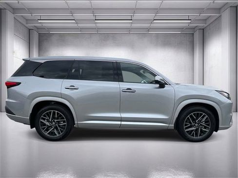 New 2026 Lexus TX 350 AWD image 2