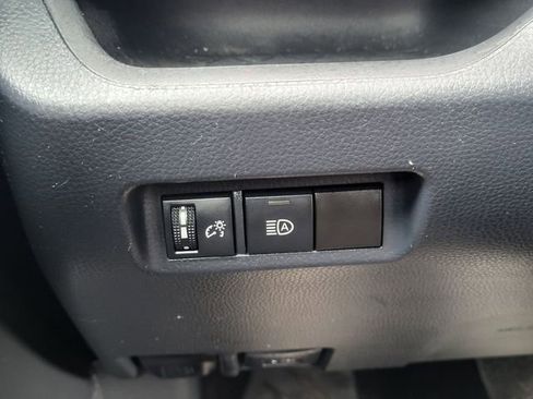 Used 2023 Toyota RAV4 LE AWD/4WD image 21