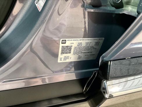 Used 2025 Chevrolet Equinox EV LT w/ Convenience Package image 34