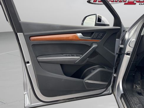 Used 2023 Audi Q5 2.0T Premium Plus image 24