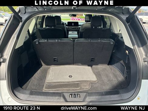 Certified 2025 Lincoln Aviator AWD image 7