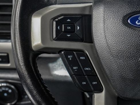 Used 2022 Ford F350 Lariat w/ Lariat Ultimate Package AWD/4WD image 16