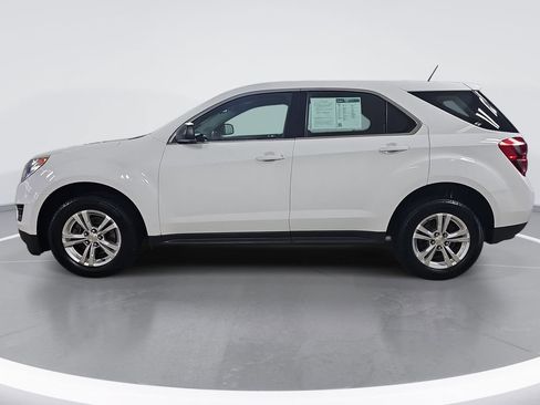 Used 2017 Chevrolet Equinox LS FWD image 7