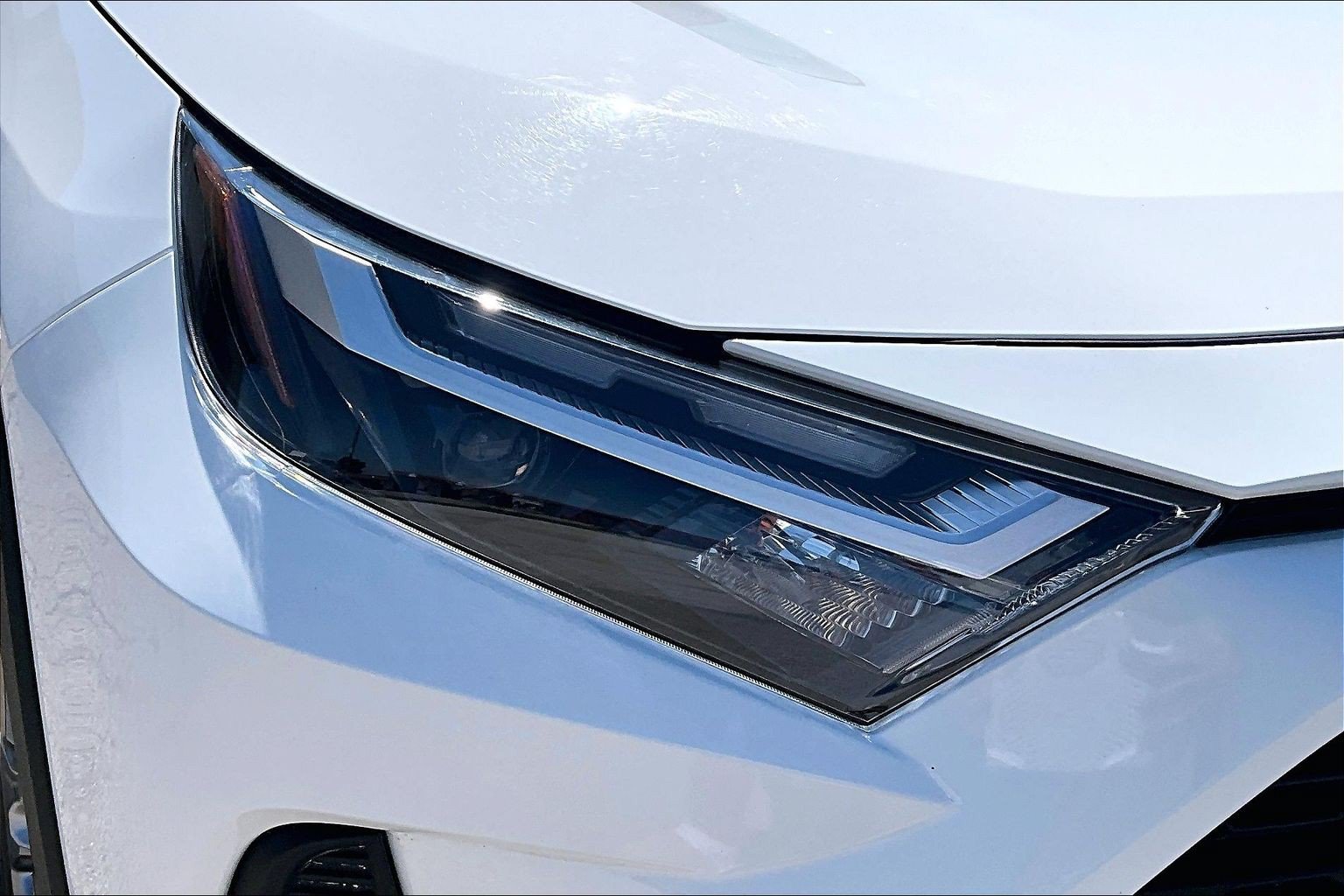 Used 2025 Toyota RAV4 XLE FWD image 27