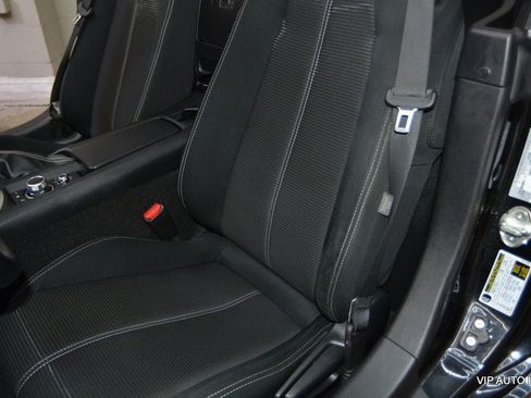 Used 2018 FIAT 124 Spider Classica w/ Technology & Siriusxm Group RWD image 22