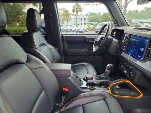 Used 2024 Ford Bronco Badlands image 35