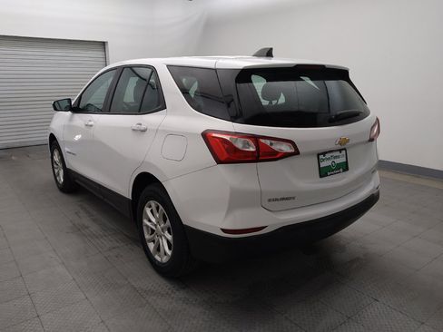 Used 2019 Chevrolet Equinox LS AWD/4WD image 5