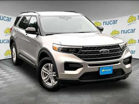 Used 2021 Ford Explorer XLT AWD/4WD image 1