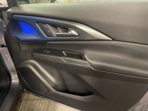 Used 2025 Chevrolet Equinox EV LT w/ Convenience Package image 46