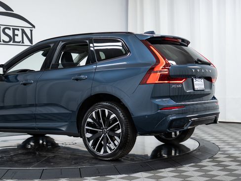 New 2026 Volvo XC60 B5 Ultra w/ Climate Package image 29