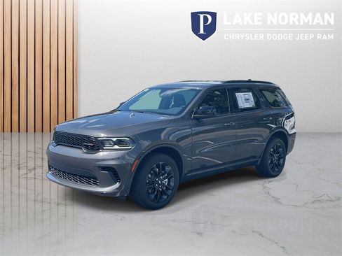 New 2026 Dodge Durango GT w/ Blacktop Package image 4