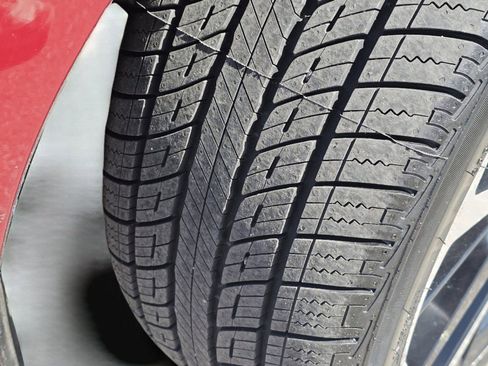 Used 2018 Toyota Camry XSE image 17