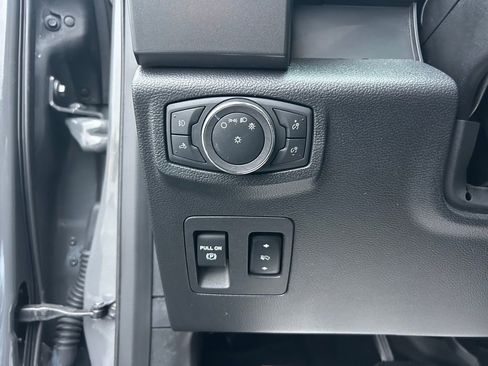 Used 2018 Ford F150 XLT w/ Equipment Group 302A Luxury image 8