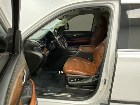 Used 2016 Cadillac Escalade Premium image 20