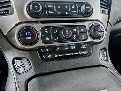 Used 2015 Chevrolet Tahoe LTZ AWD/4WD image 31