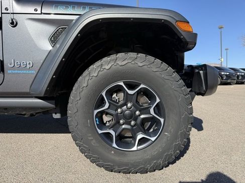 Used 2023 Jeep Wrangler Unlimited Rubicon 4xe image 40