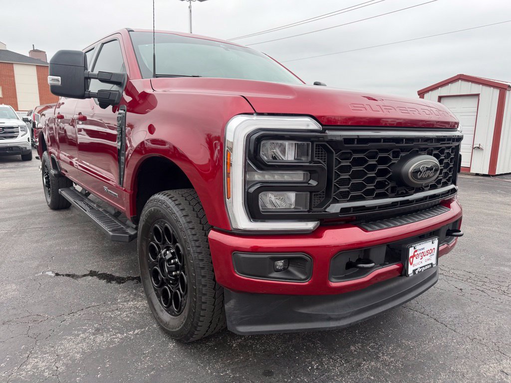 Used 2025 Ford F250 Lariat w/ Black Appearance Package AWD/4WD image 5