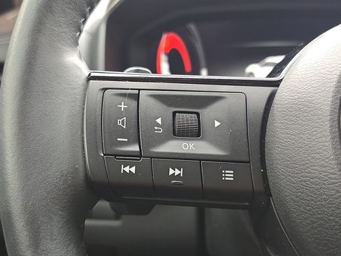 Certified 2023 Nissan Rogue Platinum w/ Platinum Premium Package AWD/4WD image 17