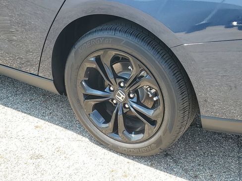 Used 2025 Honda Accord SE image 30