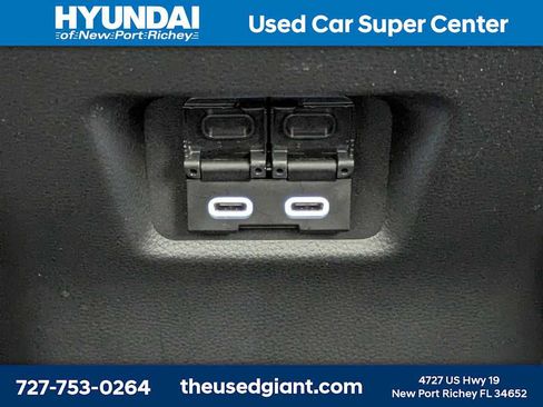 Used 2023 Toyota RAV4 XLE Premium AWD/4WD image 17