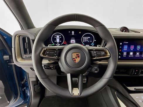 New 2026 Porsche Cayenne GTS image 15