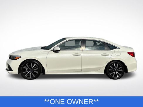 Certified 2024 Honda Civic EX image 3