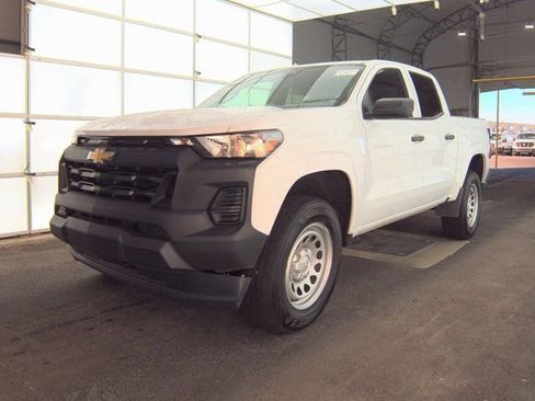 Used 2024 Chevrolet Colorado W/T image 1