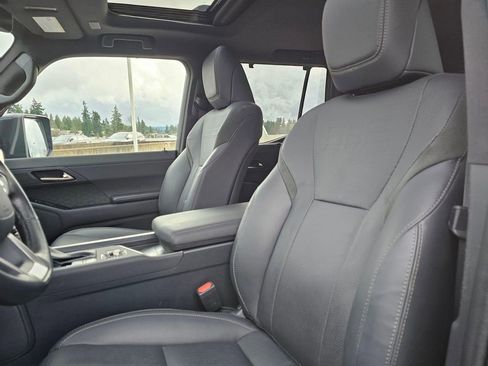 Used 2024 Lexus GX 550 image 24