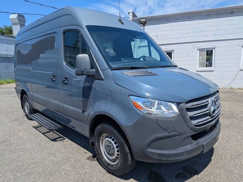 Used 2019 Mercedes-Benz Sprinter 144 image 1