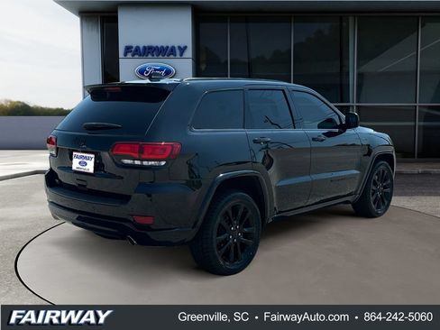 Used 2021 Jeep Grand Cherokee Laredo X RWD image 7
