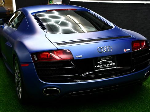 Used 2011 Audi R8 V10 image 6