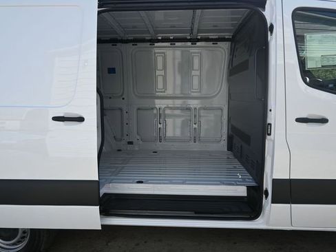 New 2025 Mercedes-Benz Sprinter 2500 image 22