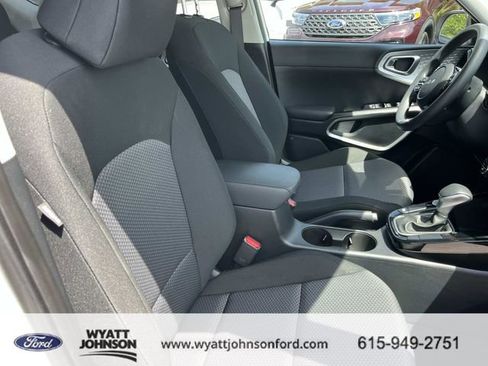 Used 2025 Kia Soul S FWD image 21