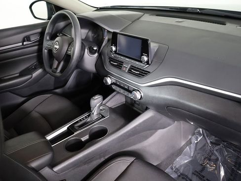 Used 2023 Nissan Altima 2.5 S FWD image 24