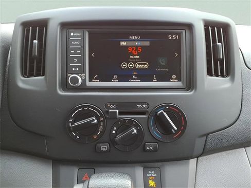Used 2021 Nissan NV200 S w/ Back Door Glass Package image 18