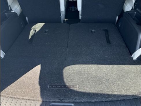 Certified 2023 Kia Sorento SX Prestige w/ Panoramic Sunroof Package AWD/4WD image 4