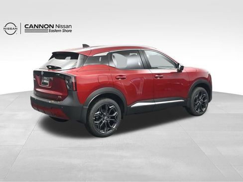 New 2026 Nissan Kicks SR w/ SR Premium Package FWD image 5
