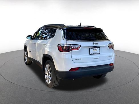 Used 2025 Jeep Compass Limited image 5