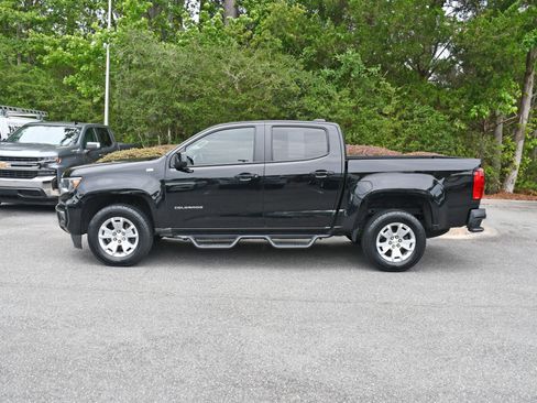 Used 2021 Chevrolet Colorado LT w/ LT Convenience Package RWD image 2