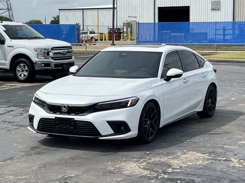 Used 2023 Honda Civic Sport Touring image 3