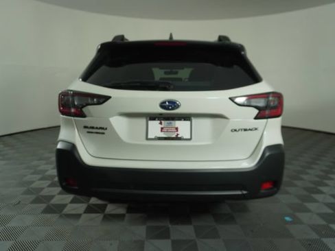 Certified 2025 Subaru Outback Onyx Edition AWD/4WD image 6