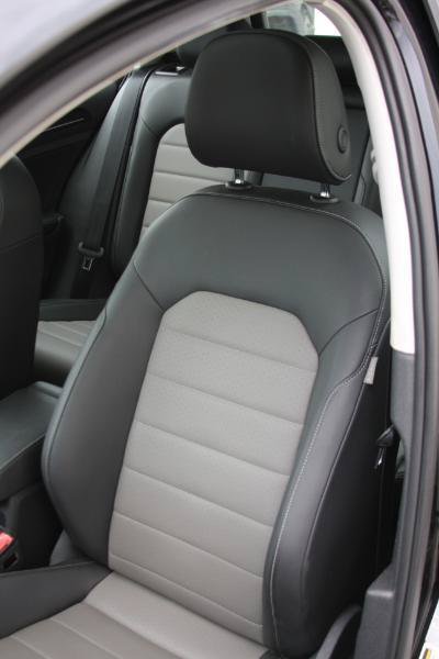 Used 2015 Volkswagen Golf TDI SEL FWD image 33